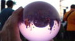 画像1: カラークリスタルボール ピンク　90mm